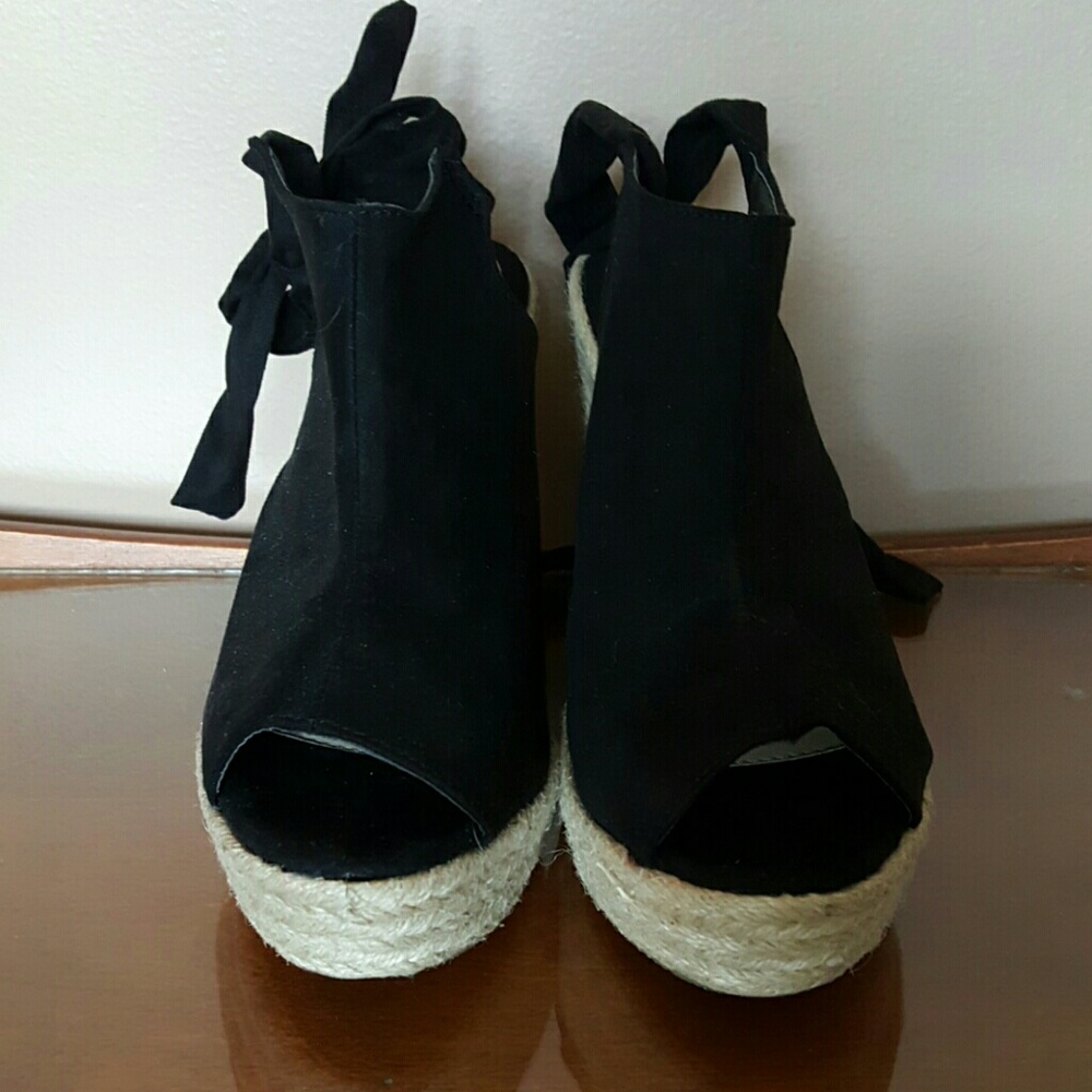 Refresh Black Suede Bow Tie Espadrilles